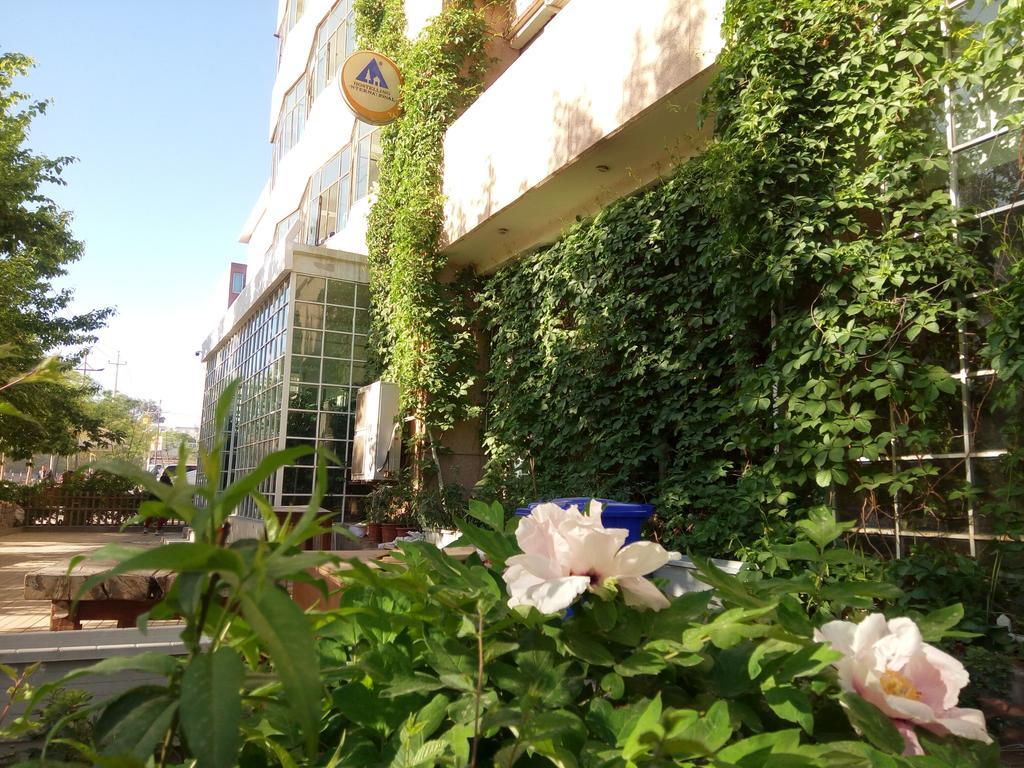 Right Here Hotel  Dunhuang Exterior foto