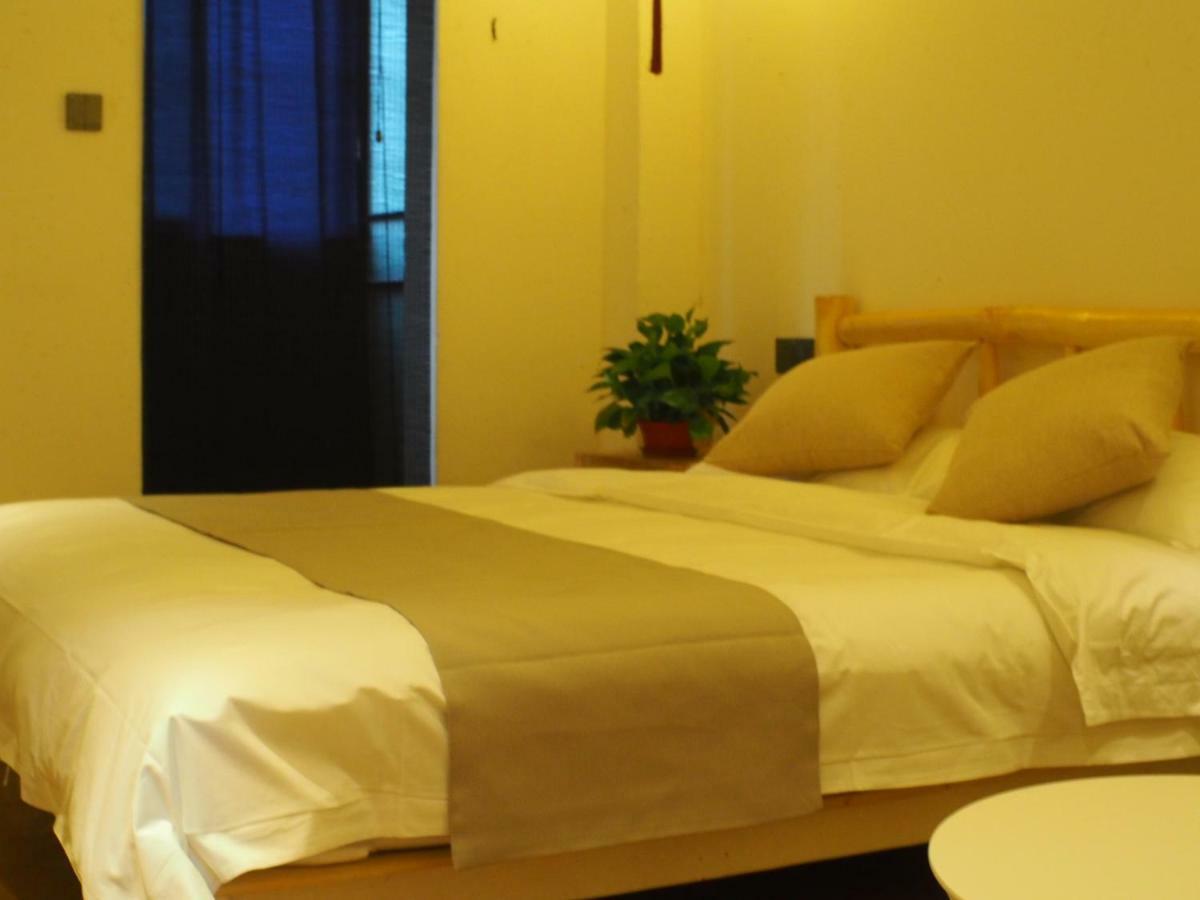 Right Here Hotel  Dunhuang Exterior foto