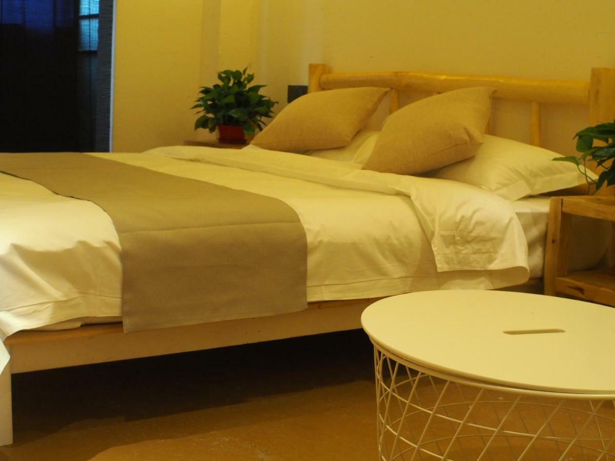 Right Here Hotel  Dunhuang Exterior foto