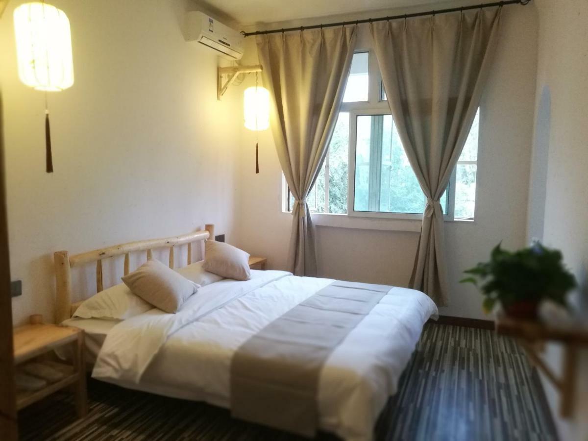 Right Here Hotel  Dunhuang Exterior foto